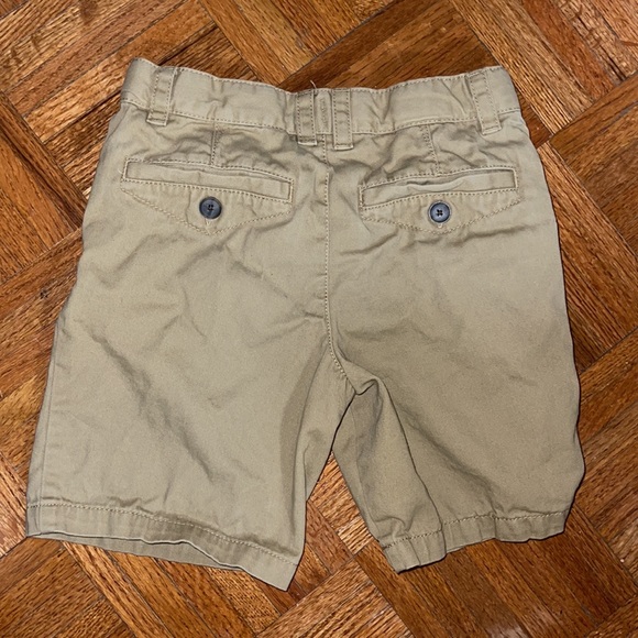 Boys size 7 Cat and Jack khaki shorts - Picture 3 of 4